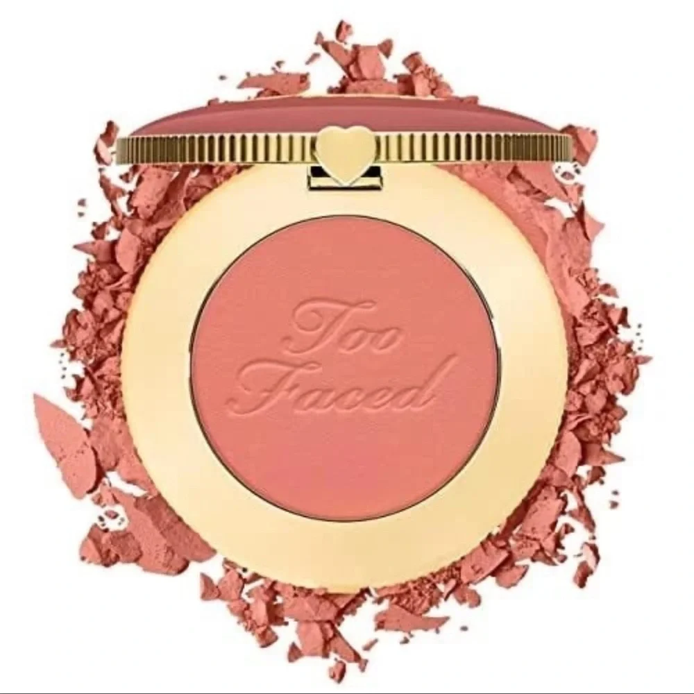 Too Faced Blurring Blush — Velvet Crush